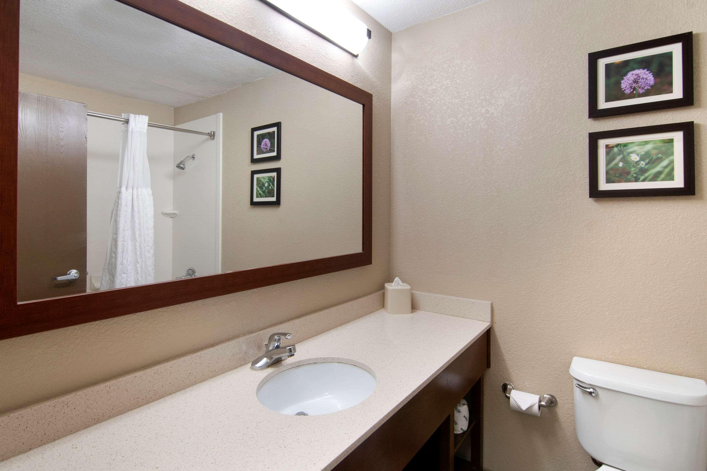 Comfort Inn & Suites Junction City - Near Fort Riley Exteriör bild